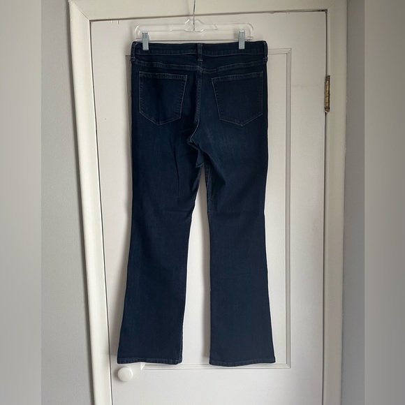 Dark wash Banana Republic jeans - Picture 4 of 5